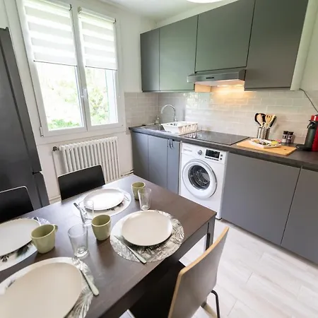 Kasa Serenity - Equipe - 3 Tv * Saint-Etienne (Loire)